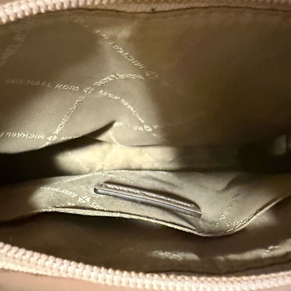 Michael Kors jet set with card holder pink and ivory Tan cross body - Picture 11 of 16